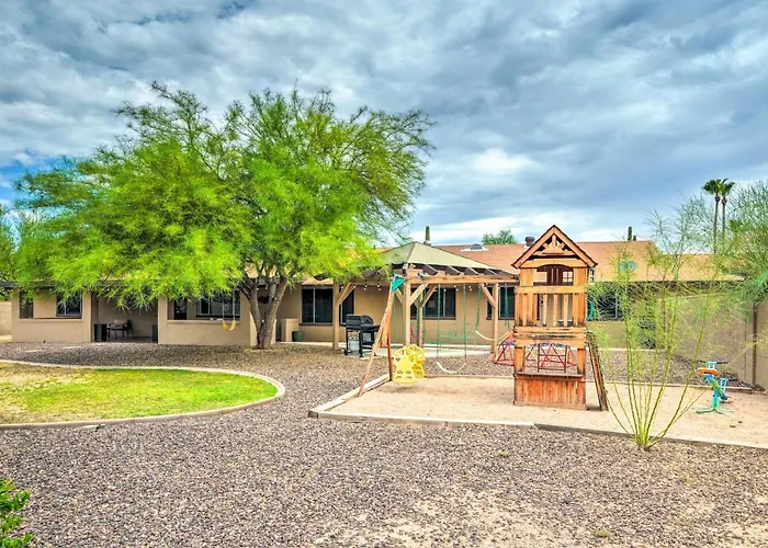 Holiday home Game Room! Family Desert Getaway In Glendale