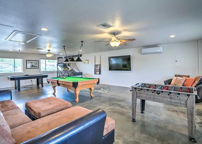 Game Room! Family Desert Getaway In Glendale